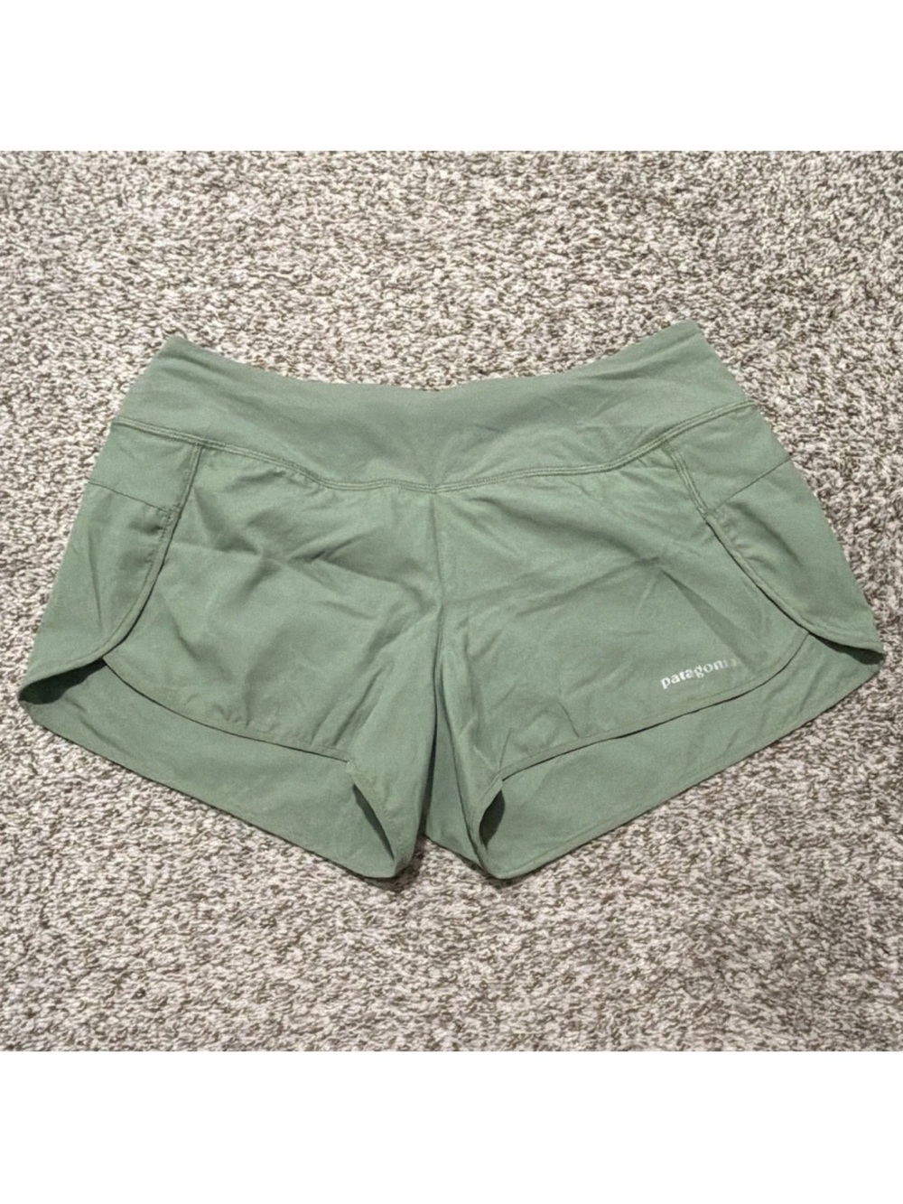 Patagonia Women's Green Strider Running Shorts lined lightweight drawstring M